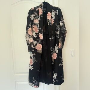 Dynamite Floral & Black Silky Duster